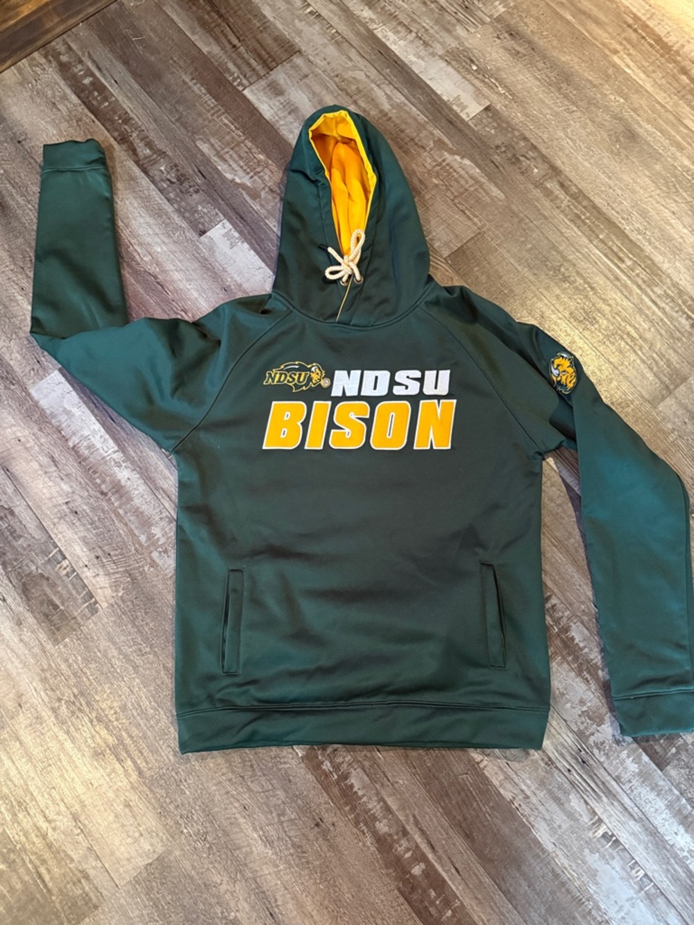 Colosseum Green & Gold Hooded Pullover